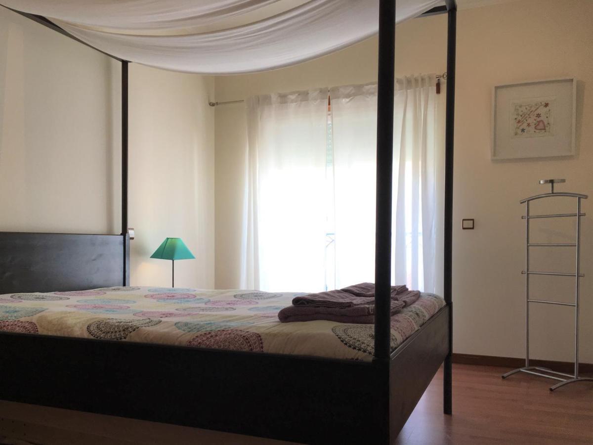Casas Do Mar - S. Martinho Bay Apartment Sao Martinho do Porto Bagian luar foto